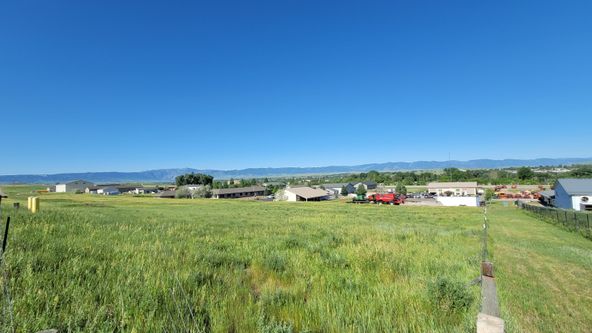 Tract 1 Dry Ranch Road: Tract 1 Dry Ranch Road, Sheridan, WY 82801